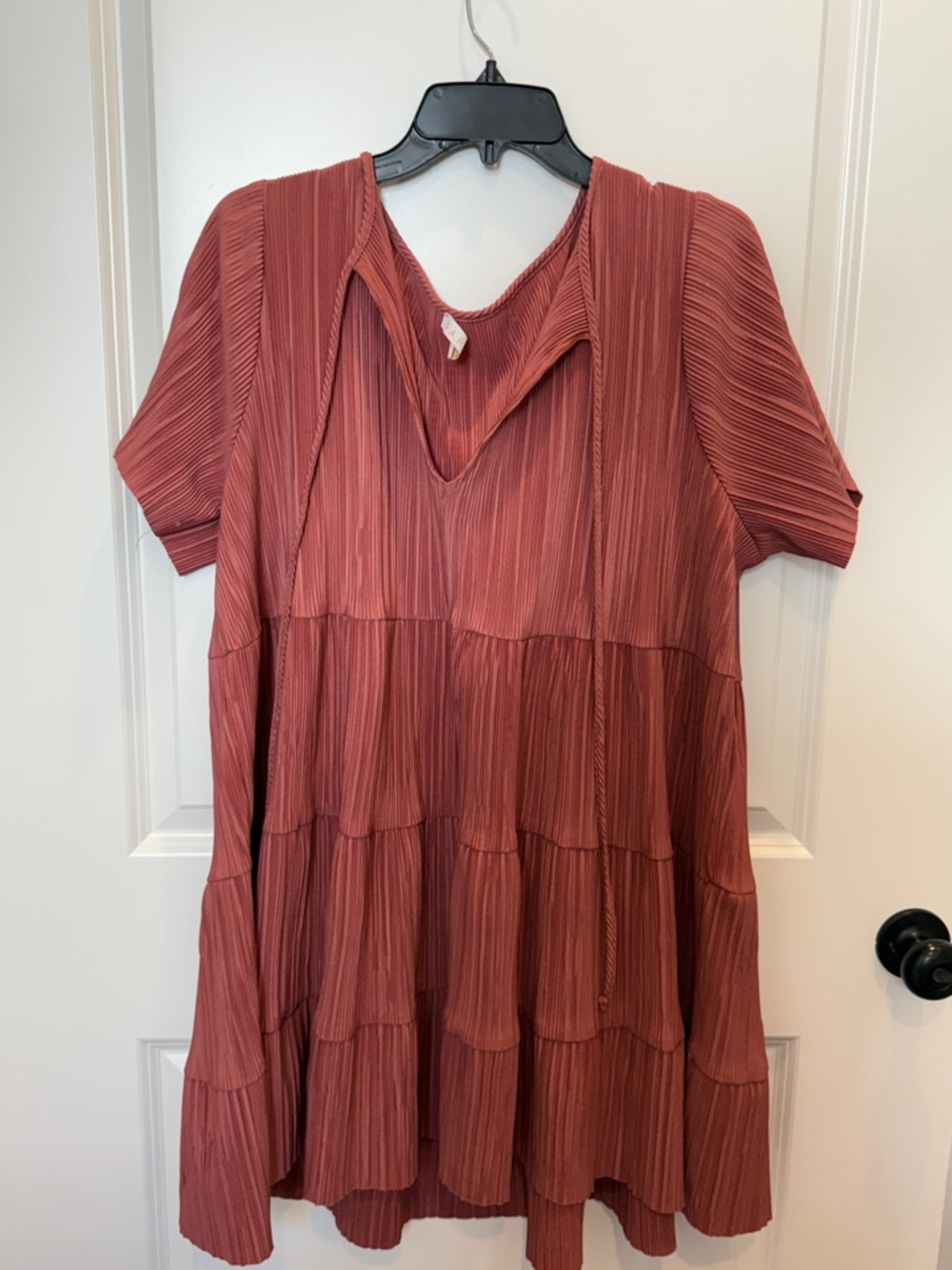 Karlie Rust Red Pleated Tiered Short Sleeve Dress